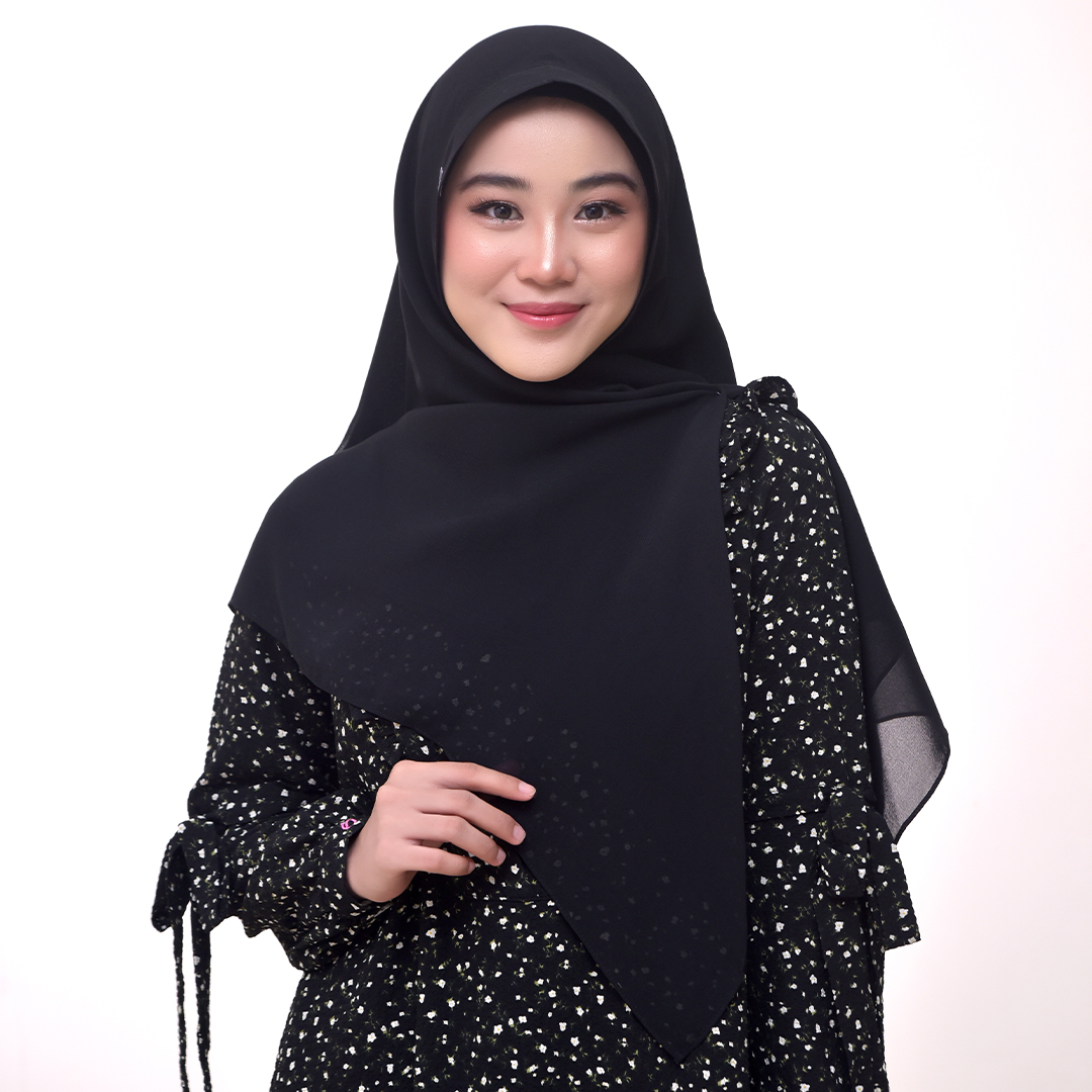Produsen/Distributor/Supplier/Penyedia/Jual Kerudung Segi Empat Instan Zanan Neta – Pilihan Praktis dan Stylish Khas Rabbani